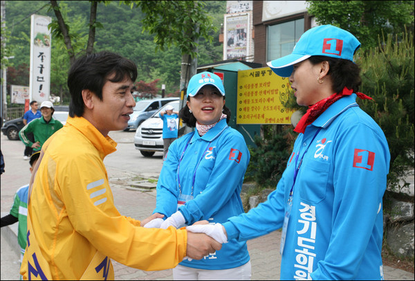 유시민-한나라당 선거지원자.jpg 적진침투